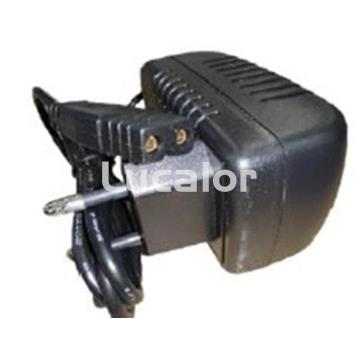 Cargador  (8.4V -1A ) limpiafondos eléctrico VCB10P de gre - Imagen 1