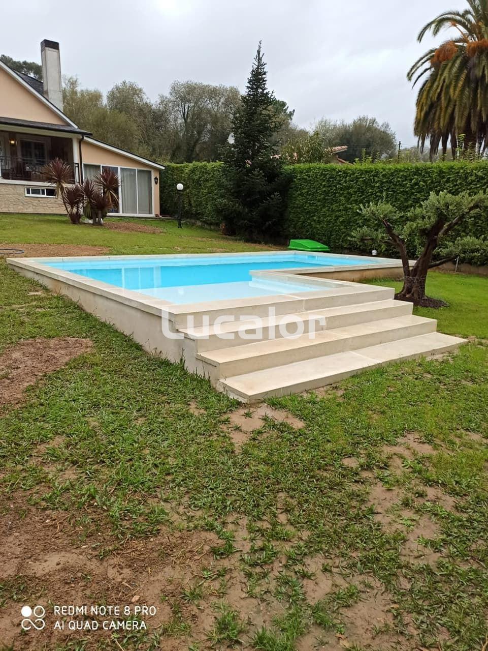 Piscina de obra con lamina armada forma en L - Imagen 3